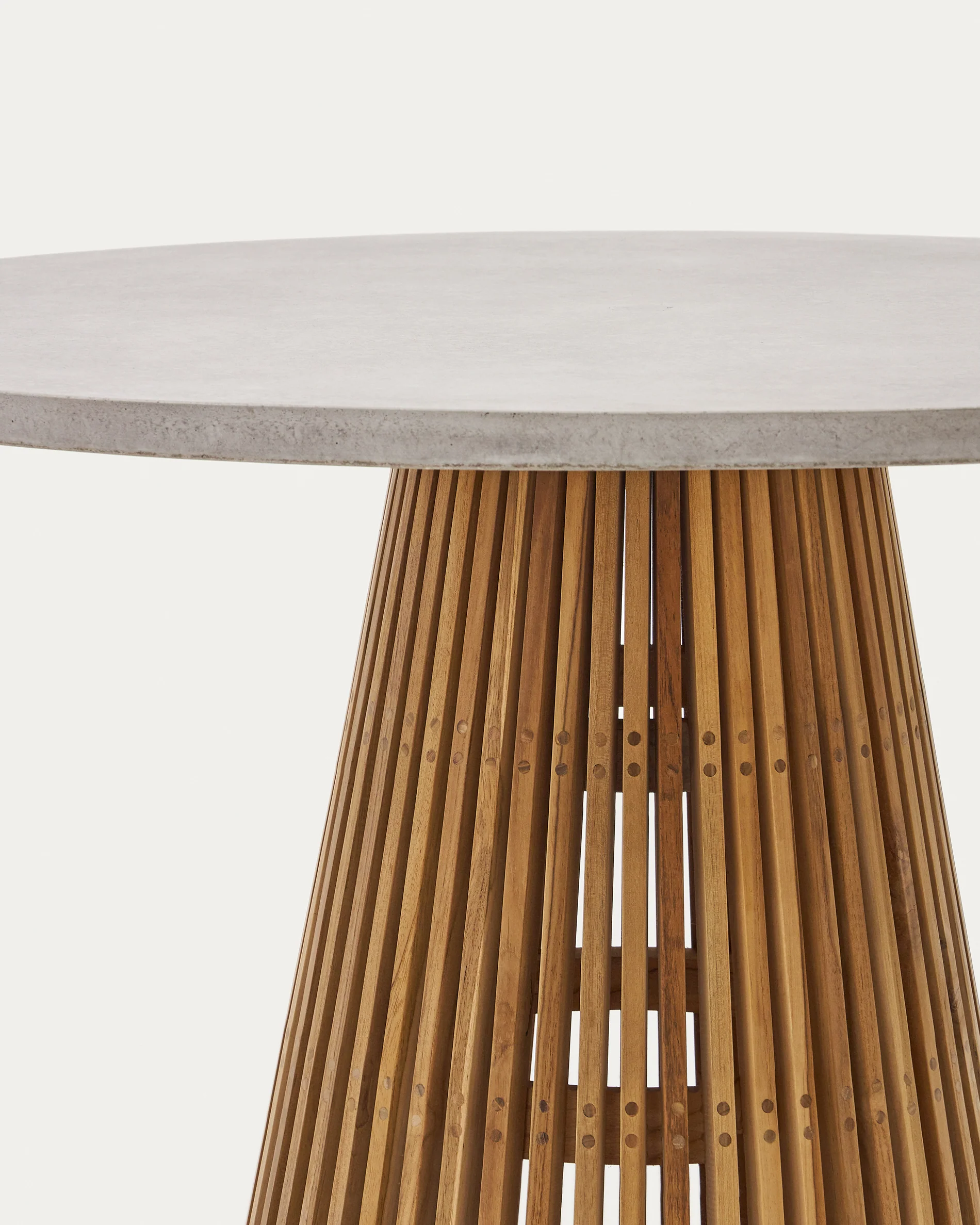 Alcaufar round outdoor table made of solid teak wood and grey cement Ø 120 cm - Image 5