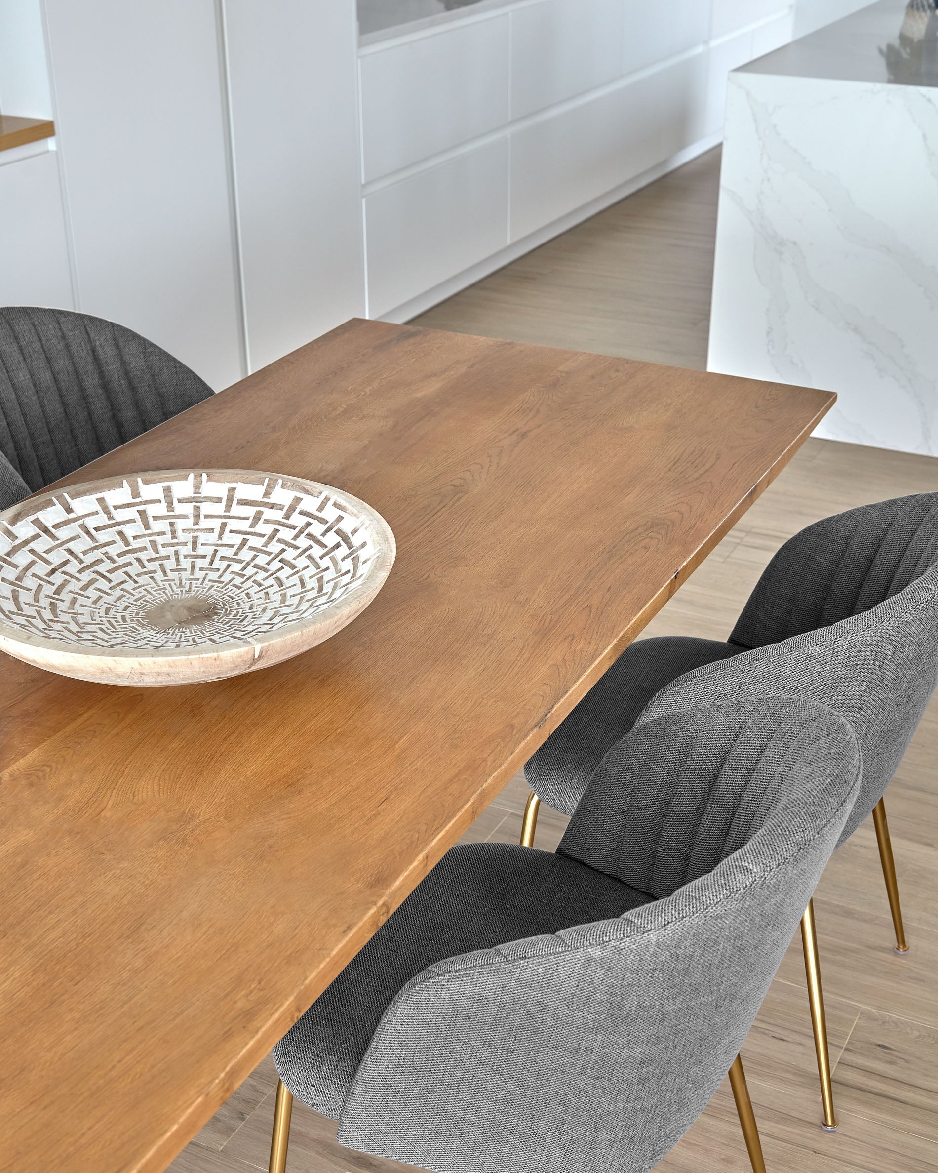 Amethyst oak veneer table with a distressed finish and black steel legs, 160 x 90 cm - Image 4
