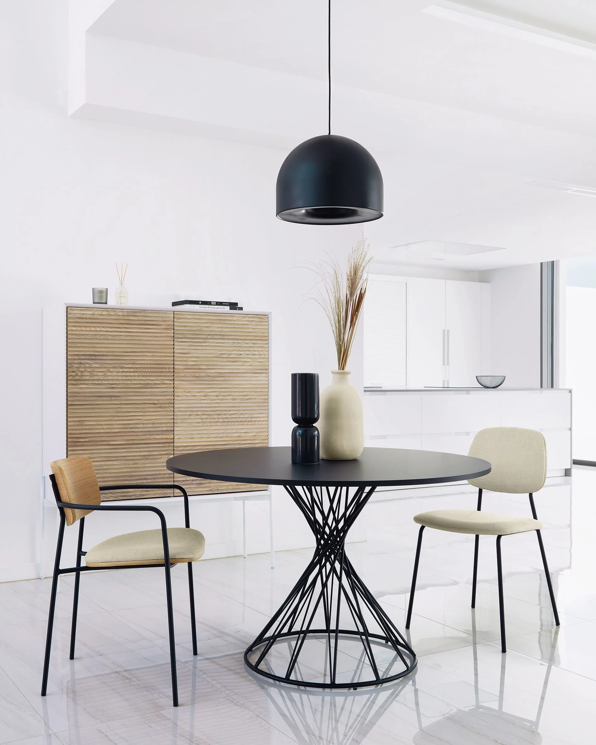 Benilda stackable beige chair with oak veneer and steel with black finish FSC Mix Credit - Image 7