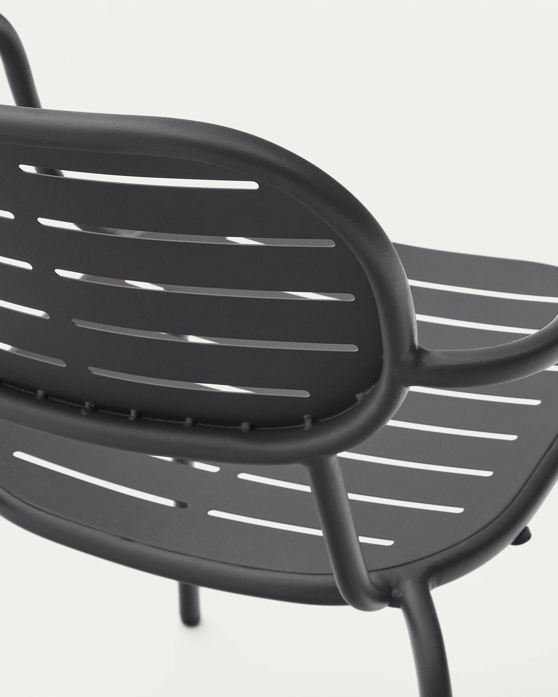 Brai stackable outdoor chair with armrests in dark grey galvanised steel - Image 8