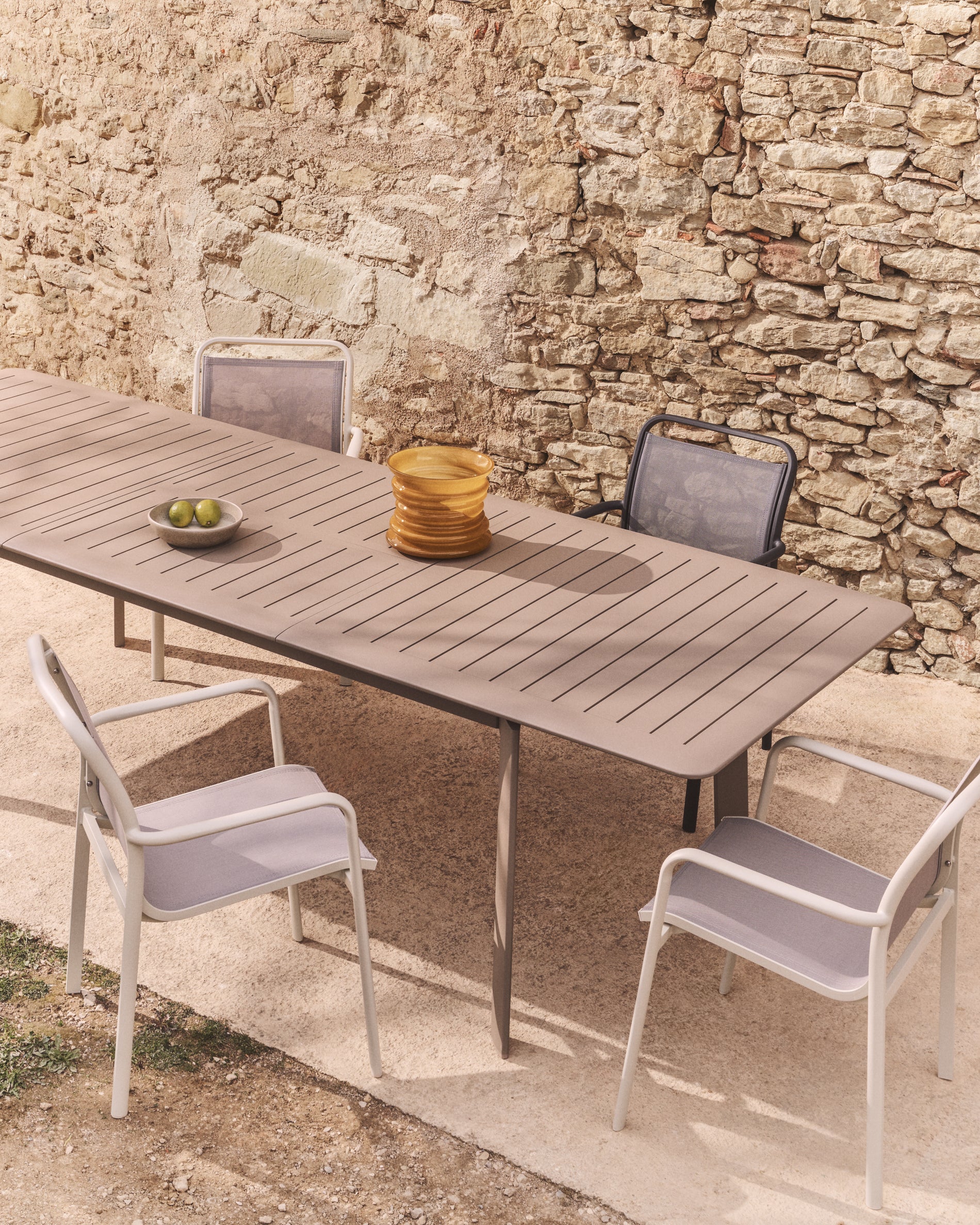 Brela taupe extendable aluminium table 205(287) x 100cm - Image 4