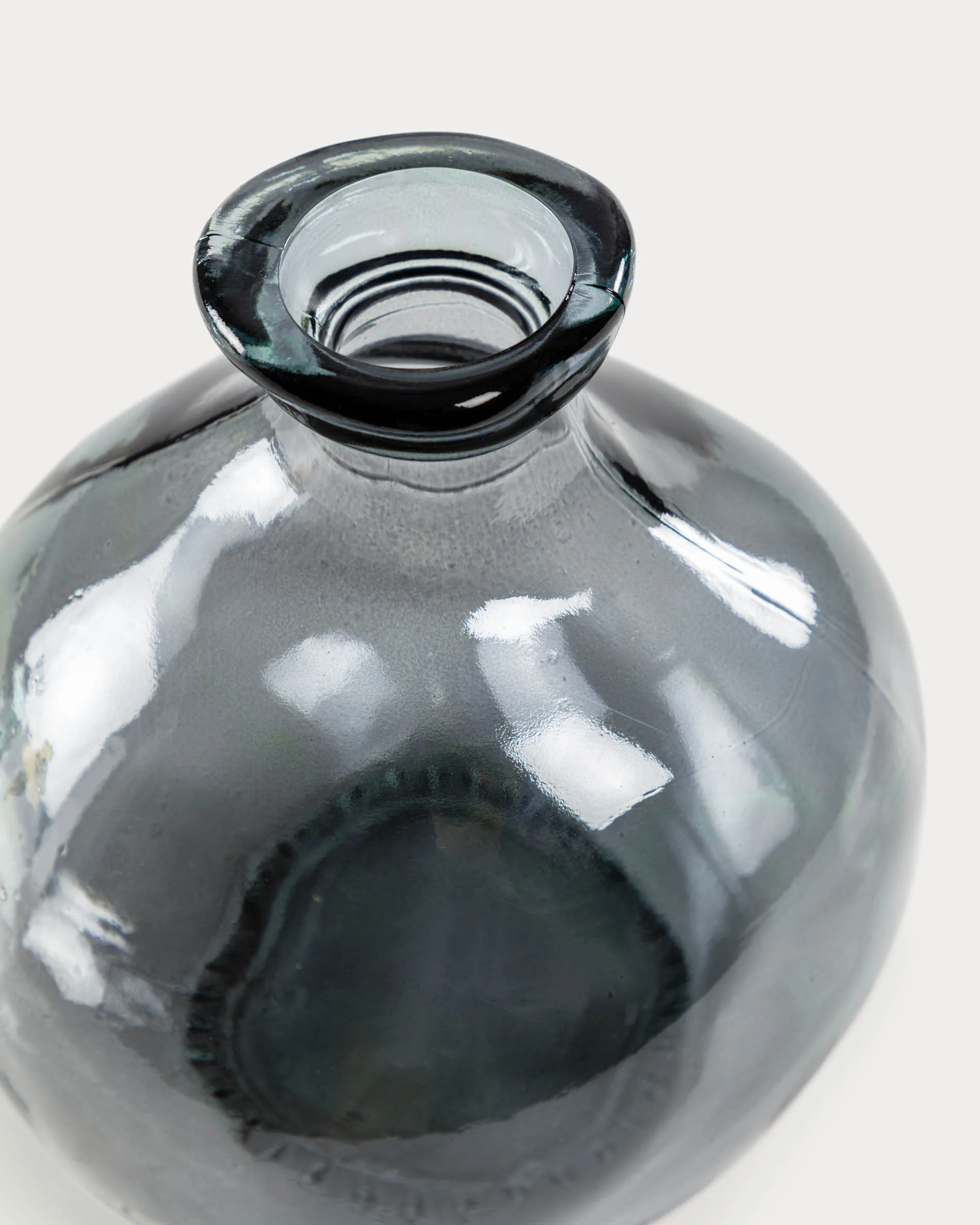 Brenna small blue vase - Image 3