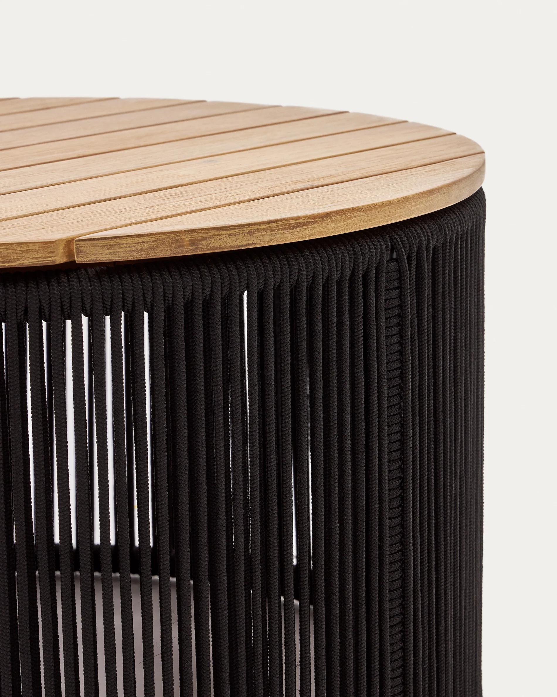 Dandara coffee table made of steel, black cord and solid acacia wood, Ø70 cm FSC 100% - Image 5