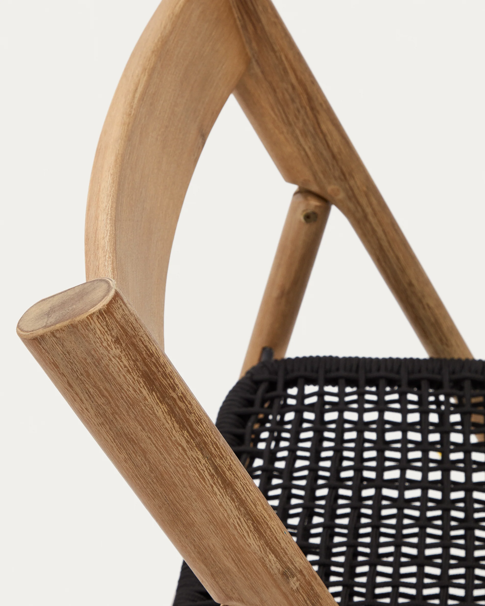 Dandara folding chair in solid acacia wood with steel structure and black cord FSC 100% - Image 6