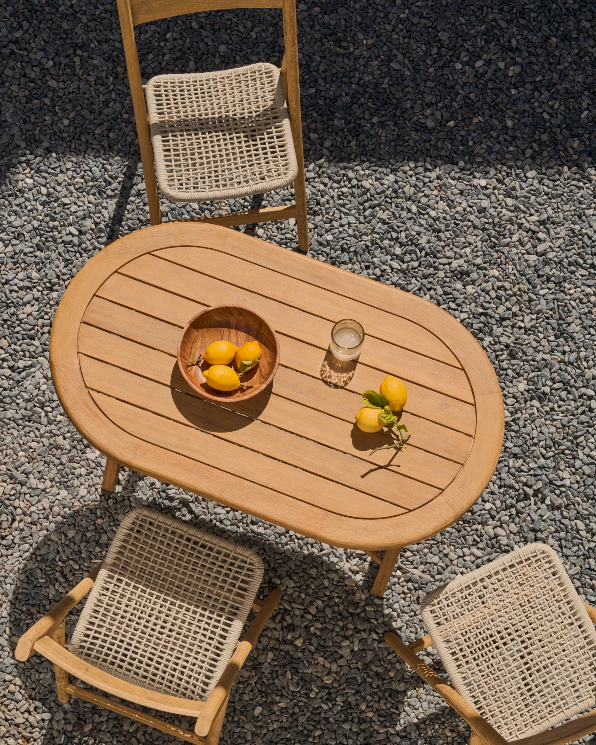 Dandara folding table in solid acacia wood natural finish, Ø 120 x 60 cm FSC 100% - Image 4