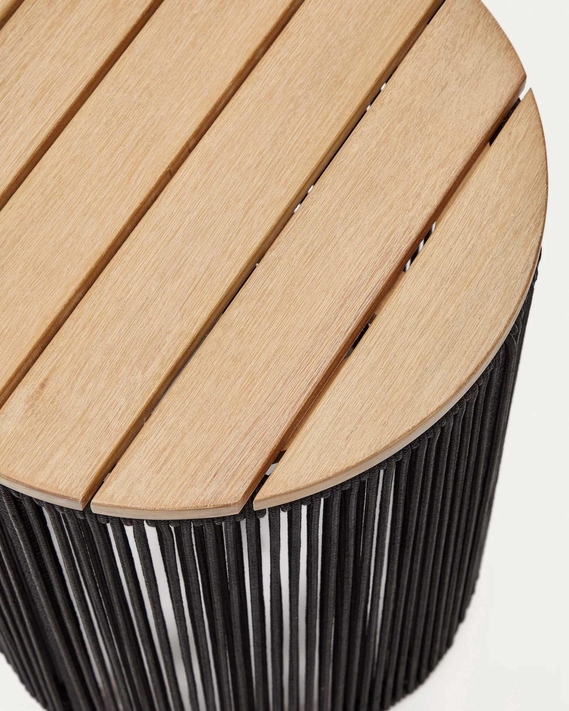 Dandara side table made of steel, black cord and solid acacia wood, Ø40 cm FSC 100% - Image 3