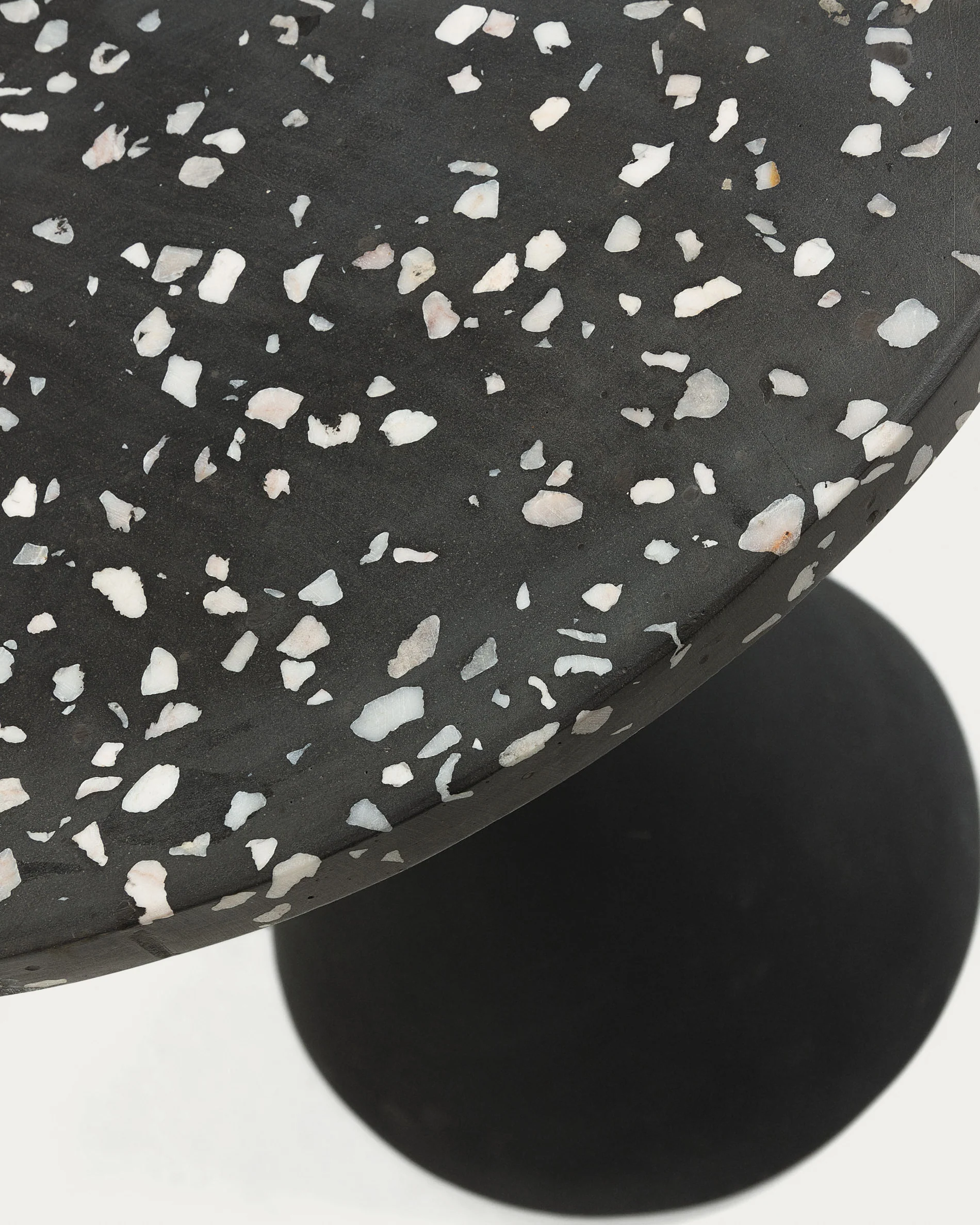 Delano black terrazzo side table with steel legs in a black finish, Ø 40 cm - Image 3