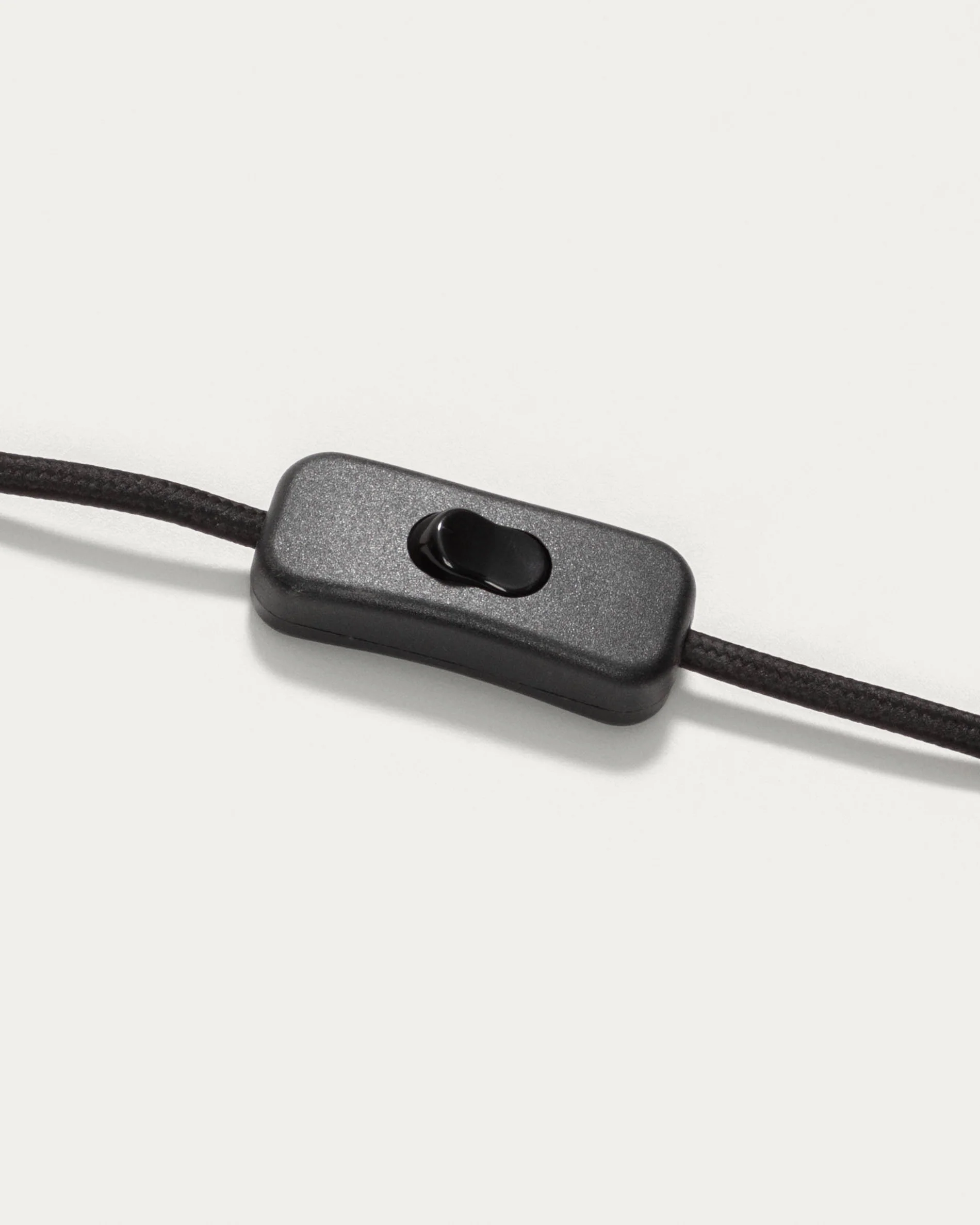 Eleazar wall light in metal with black painted finish - Image 5