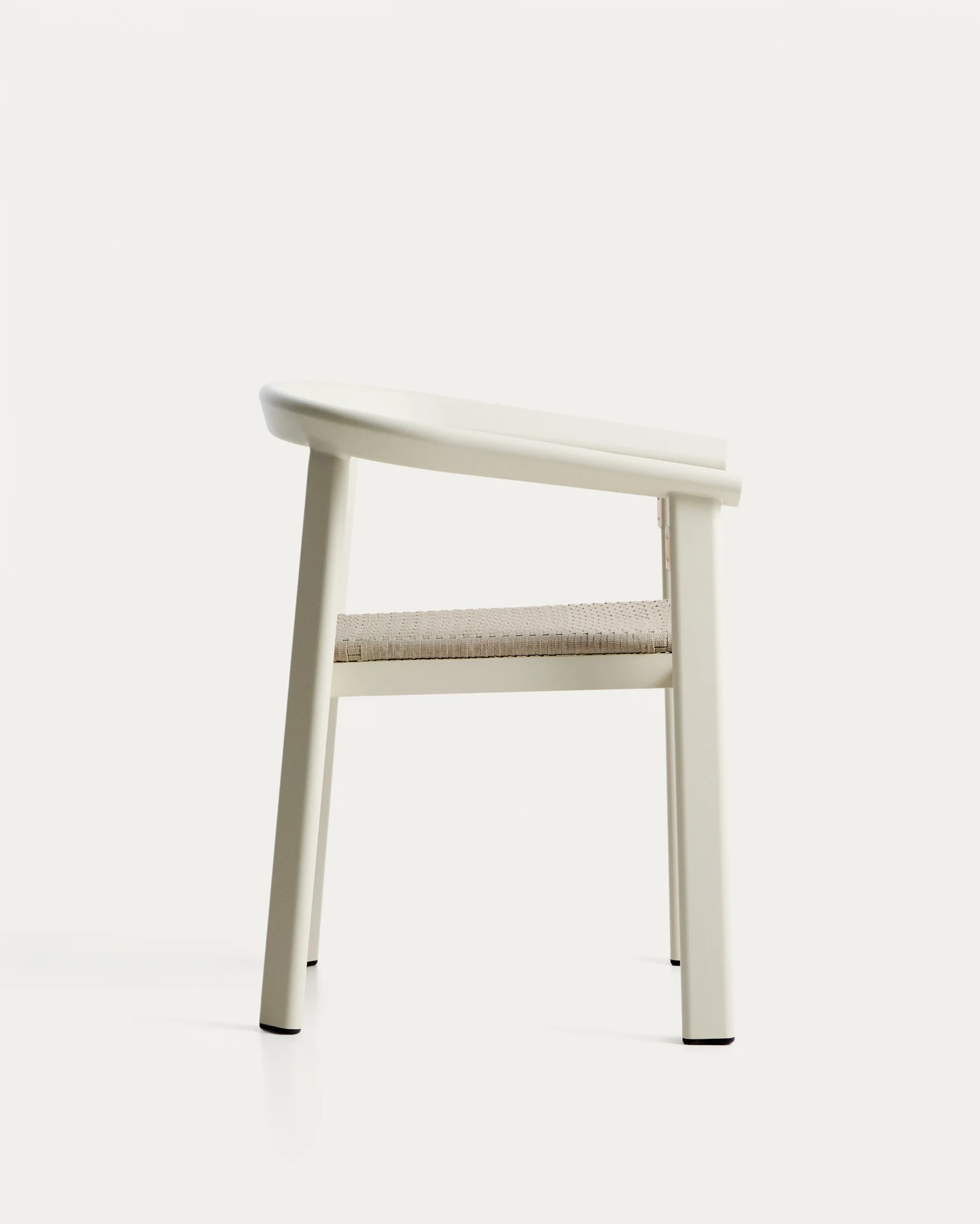 Erice stackable outdoor chair in aluminium and ecru rope - Image 6