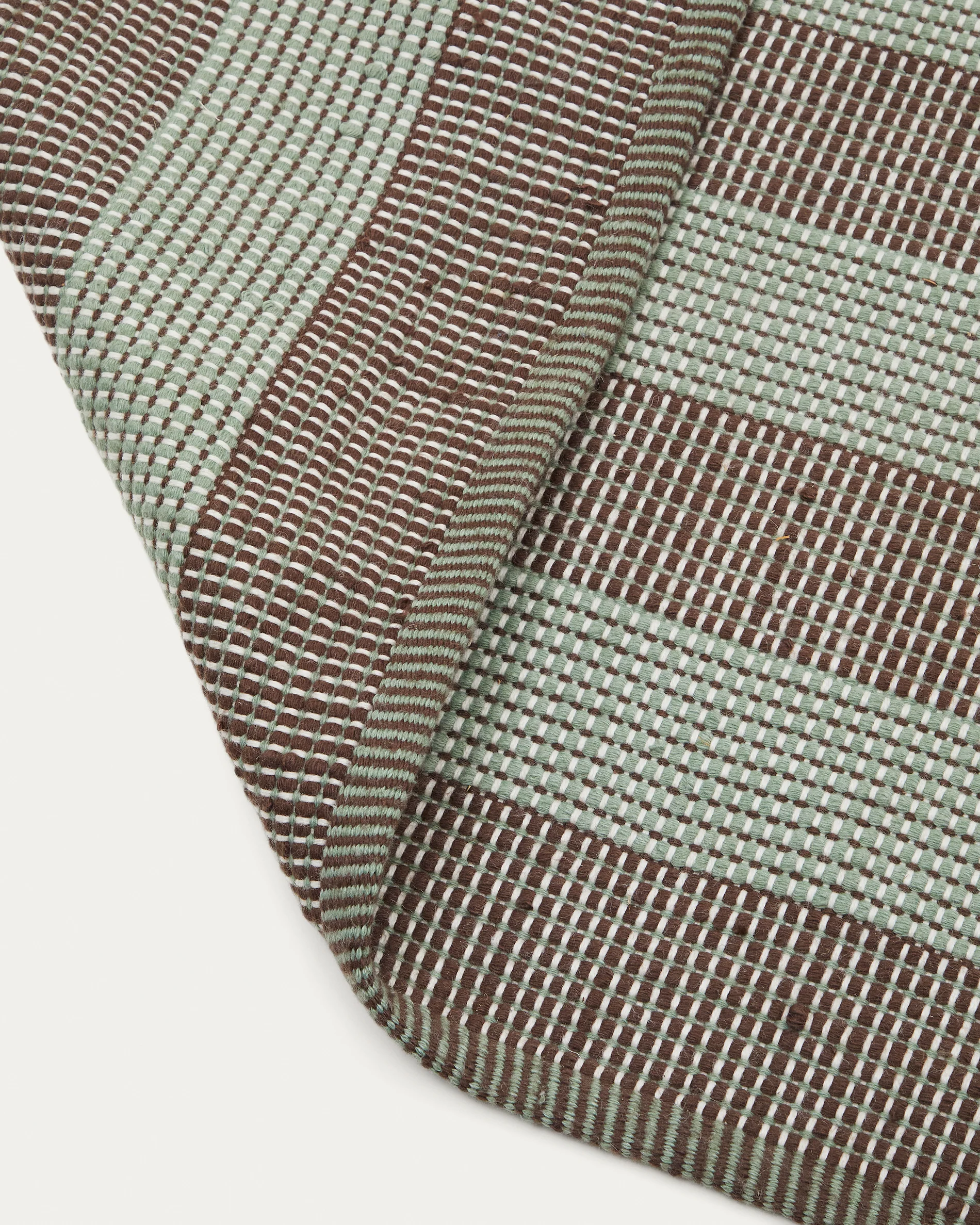 Fonol brown rug 100% PET 200 x 300 cm - Image 4