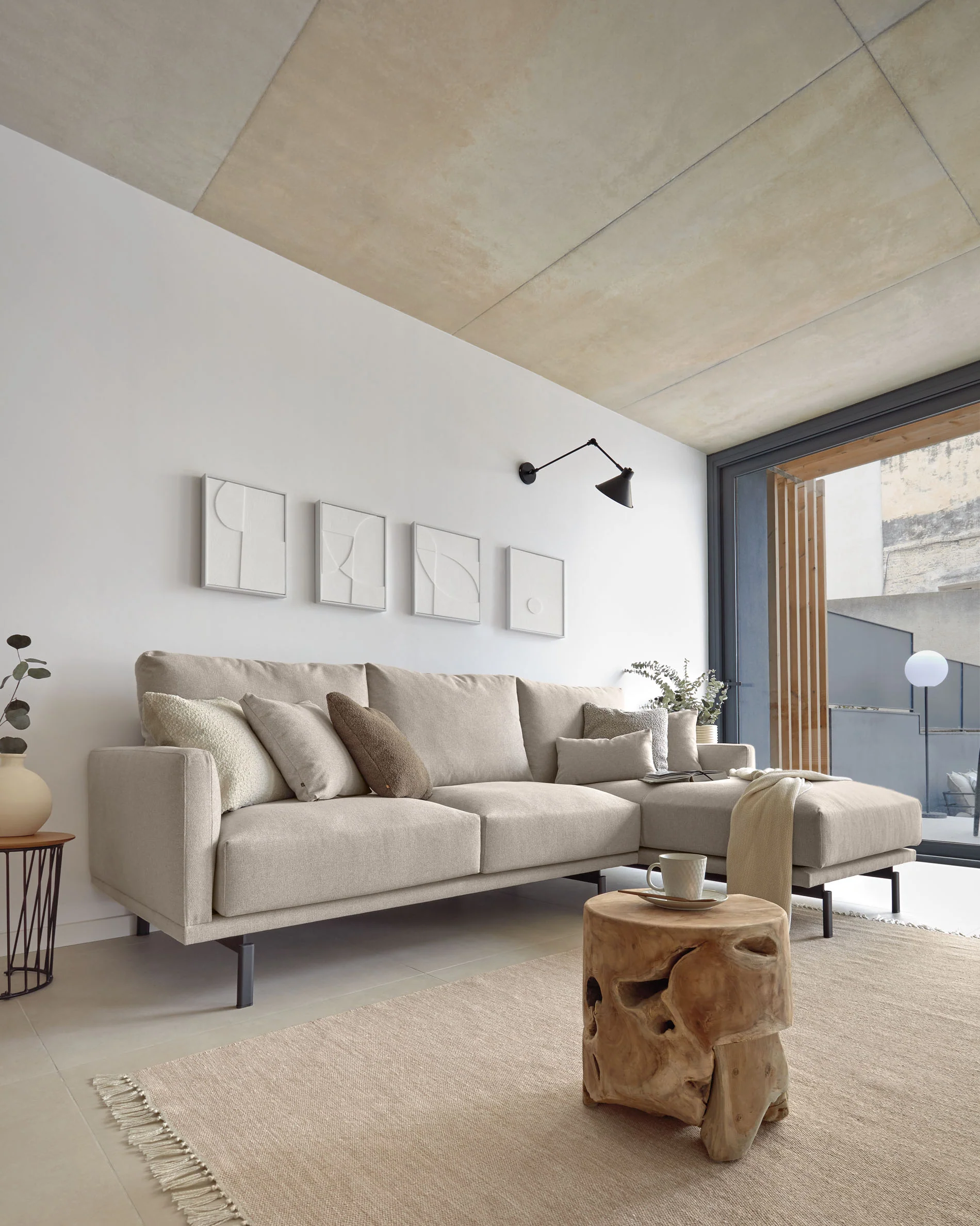 Galene cushion cover in beige, 45 x 45 cm - Image 4