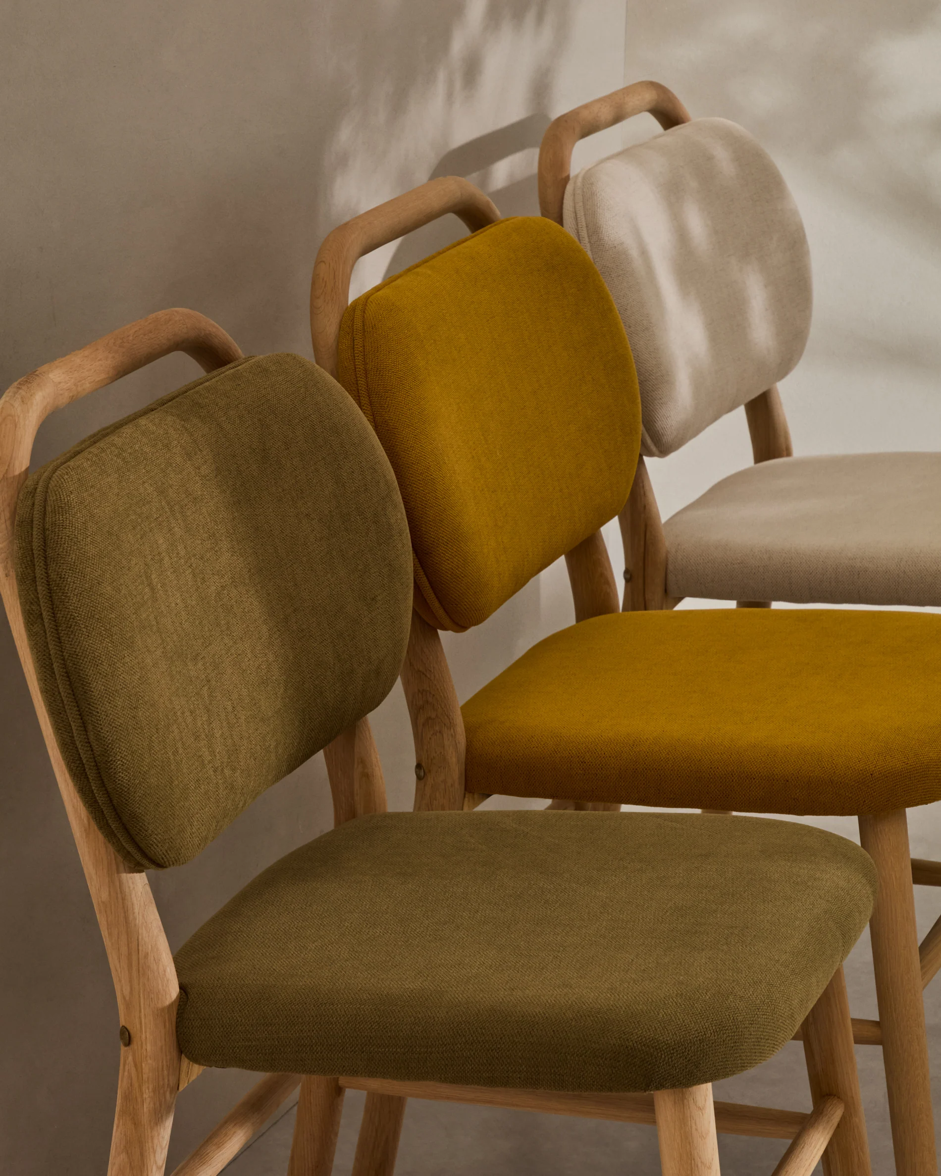 Helda chair in mustard chenille and solid oak wood FSC Mix Credit - Image 7