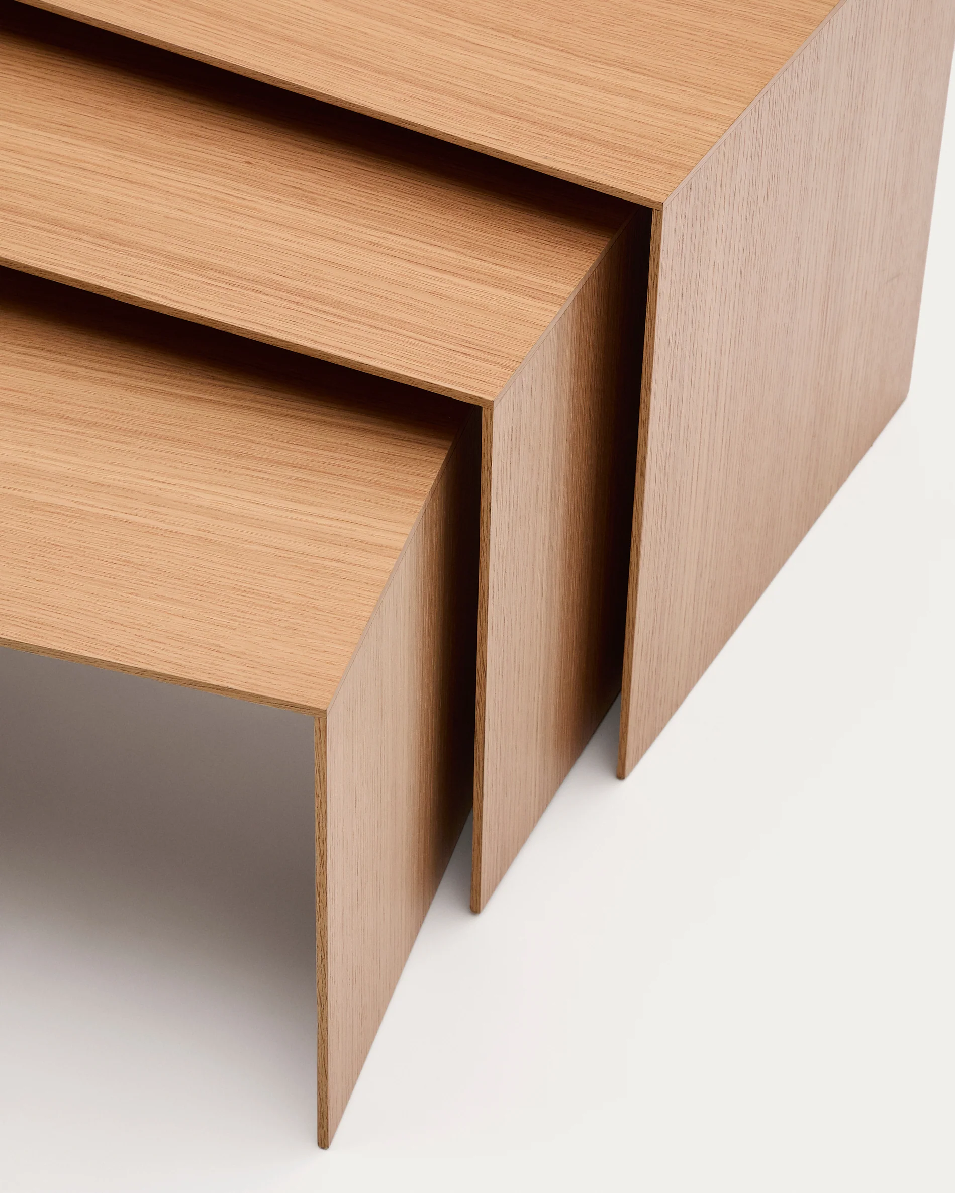 Litto set of 3 oak veneer nesting tables FSC Mix Credit 60 x 40 / 51 x 36 / 42 x 31 cm - Image 3
