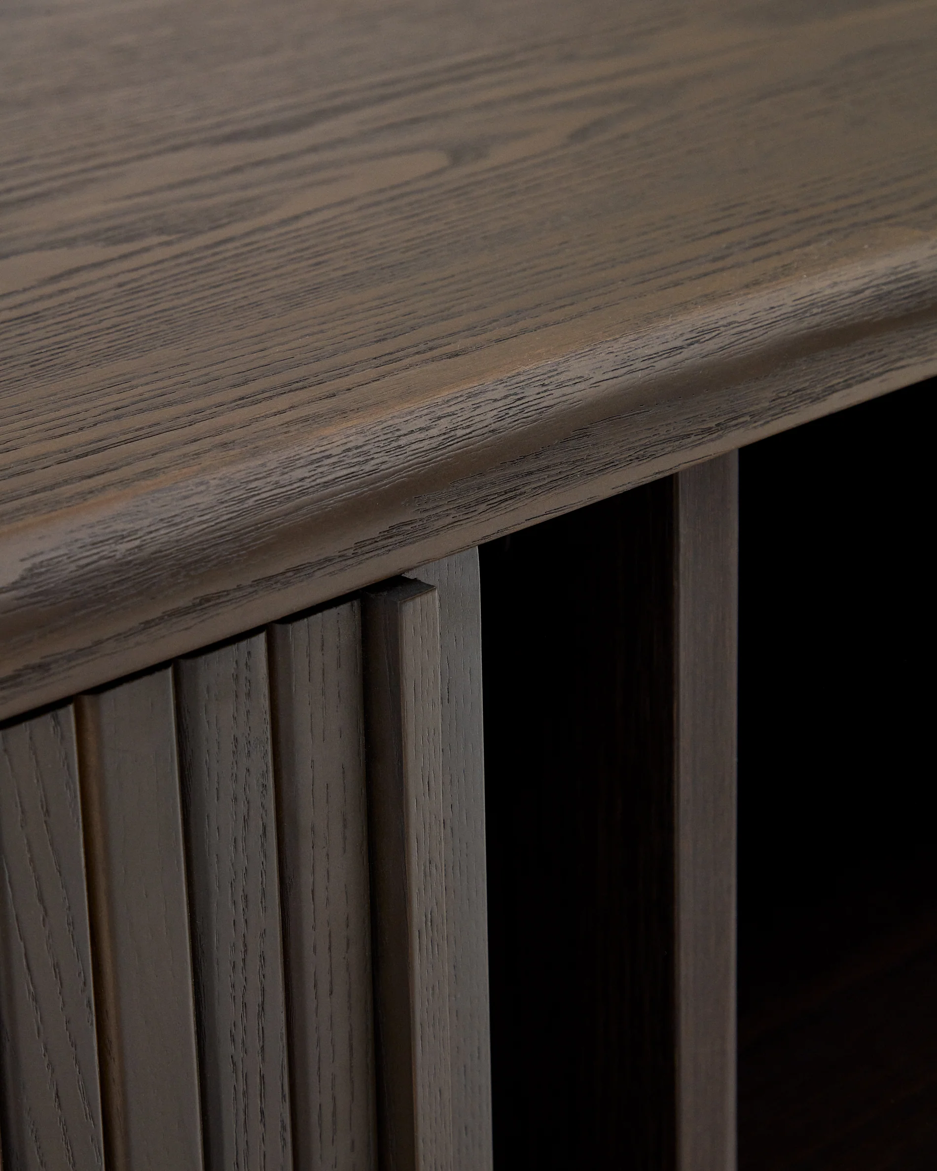 Mailen 2 door TV stand in ash veneer with a dark finish 200 x 50 cm - Image 8