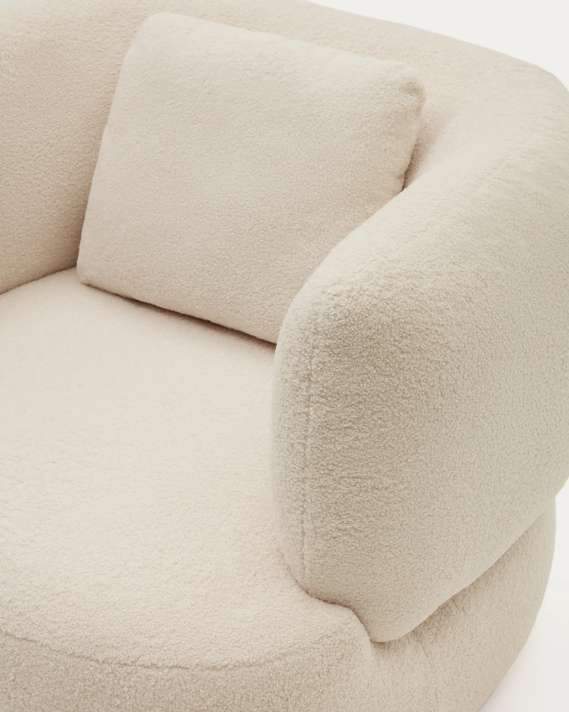 Martina ecru bouclé swivel armchair with cushion FSC Mix Credit - Image 4
