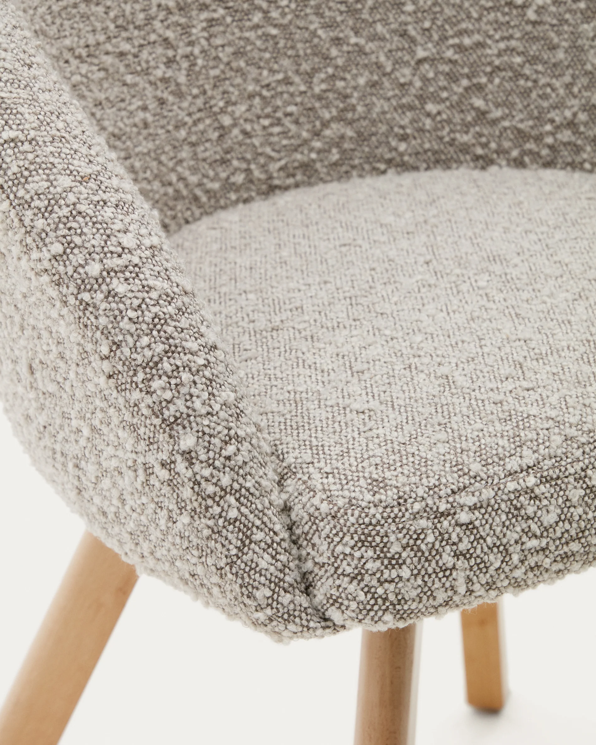 Marvin swivel chair with grey bouclé and beech wood legs in a natural finish FSC 100% - Image 5