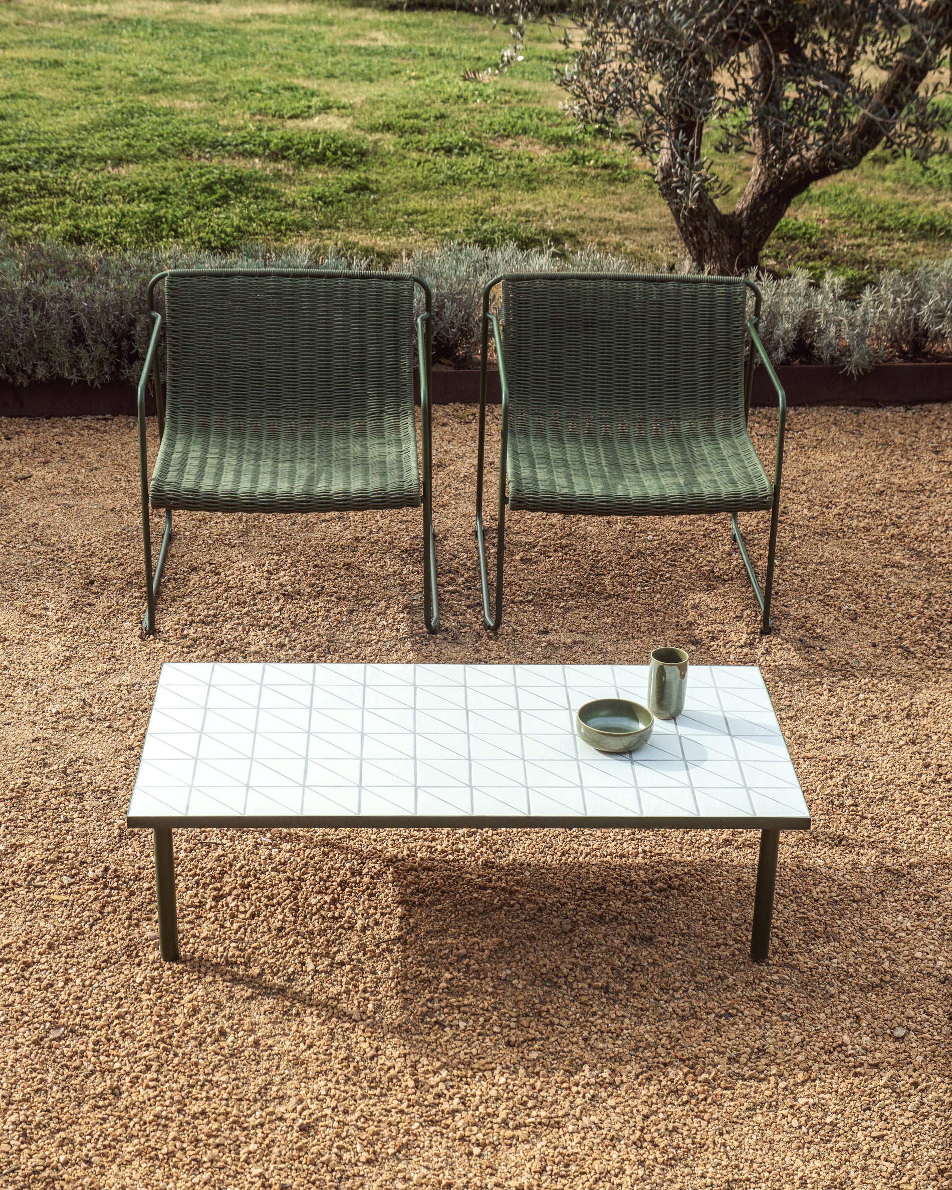 Maurina coffee table in green galvanised steel with ecru tiles 122 x 61cm - Image 2