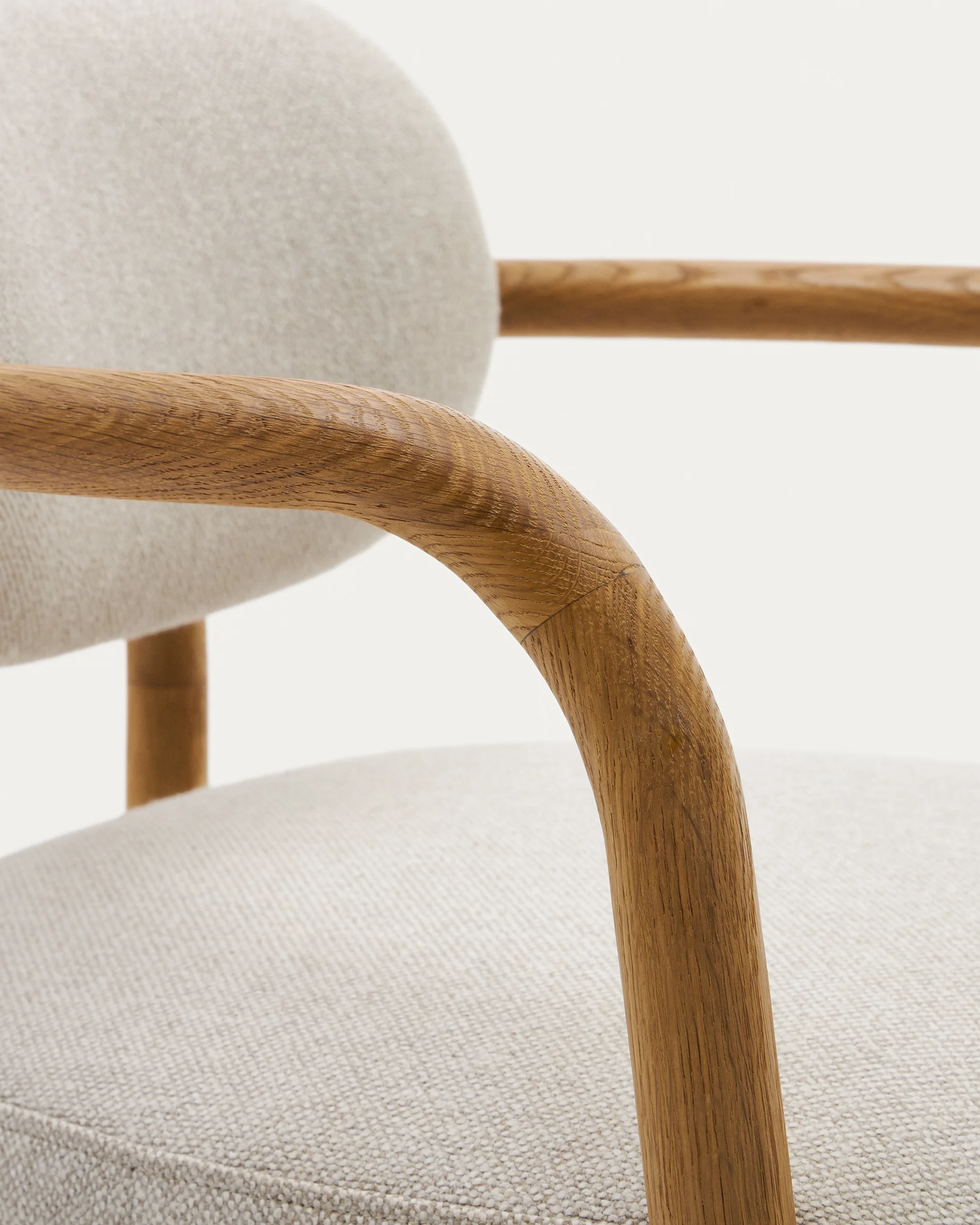 Melqui beige chair in solid oak wood a natural finish - Image 10