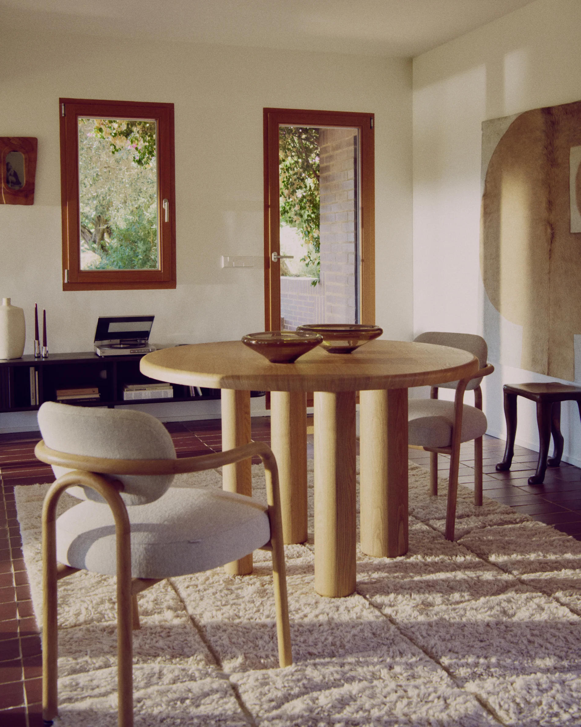 Melqui beige chair in solid oak wood a natural finish - Image 7