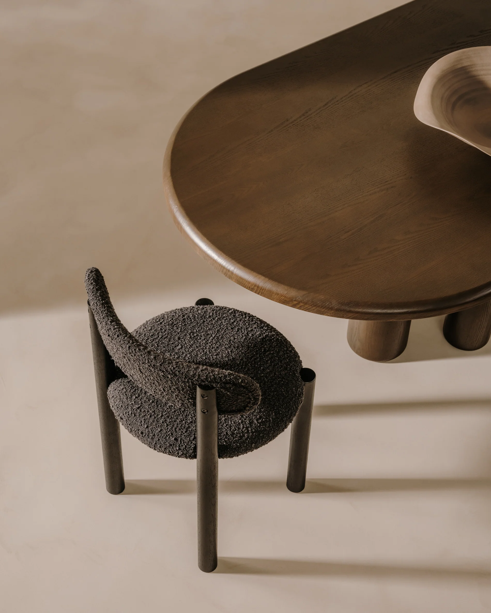 Nebai chair in black bouclé and solid oak wood structure with black finish - Image 4