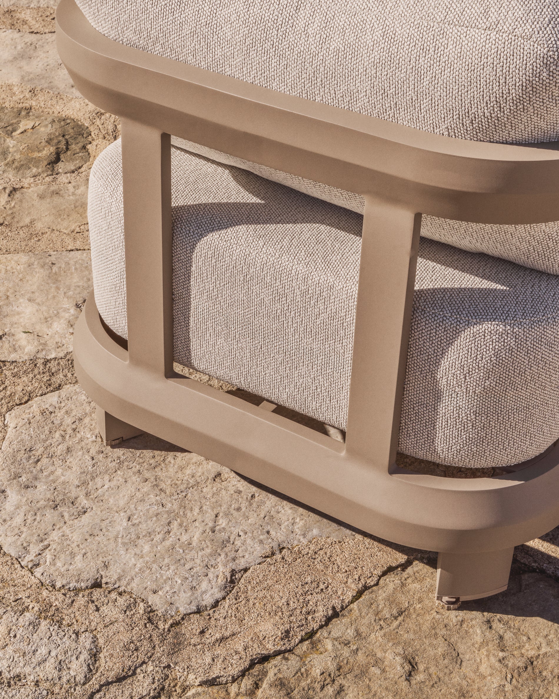 Nerano taupe aluminium outdoor armchair - Image 7