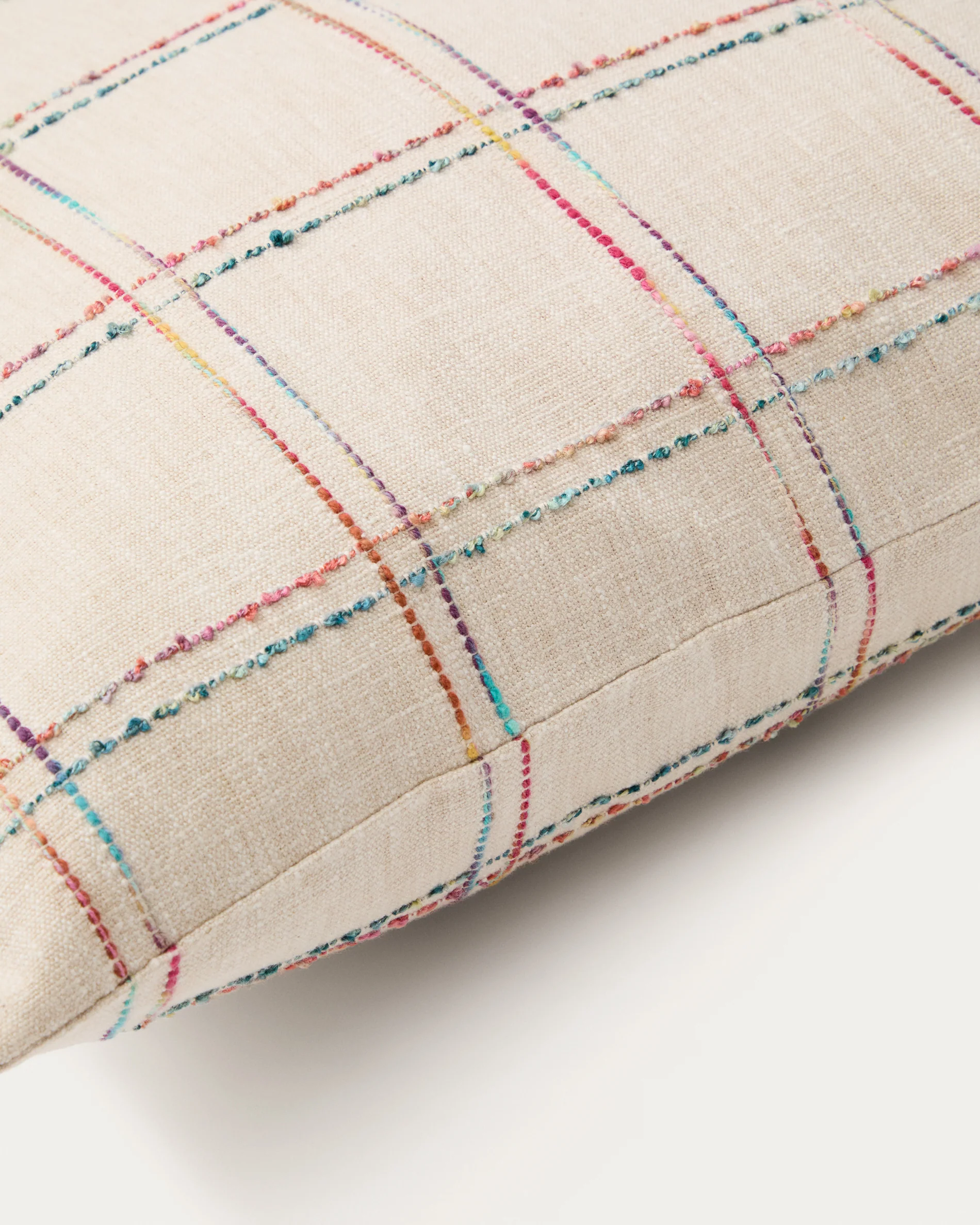 Nety beige cushion cover with multicoloured checked embroidery 45 x 45cm - Image 3