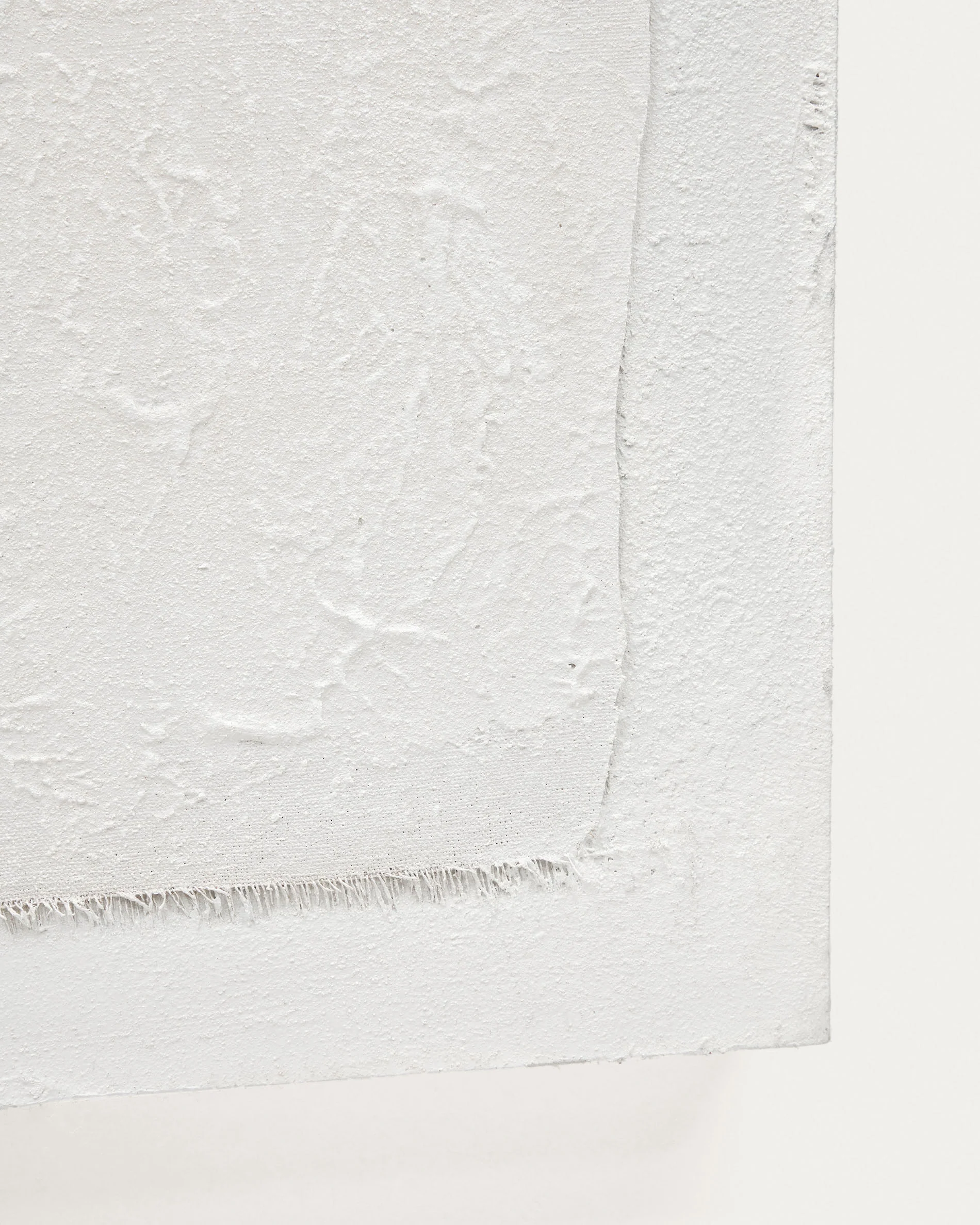 Rodes abstract textured canvas in white, 80 x 100 cm - Image 4