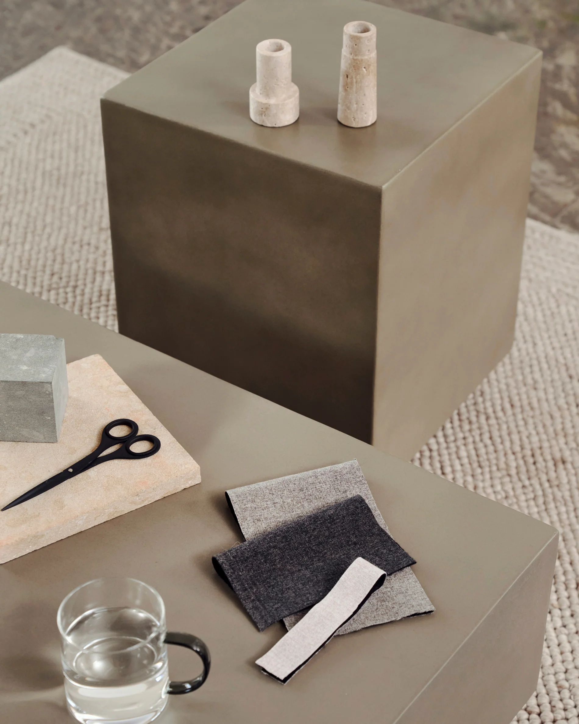 Rustella cement side table, 35 x 35 cm - Image 6