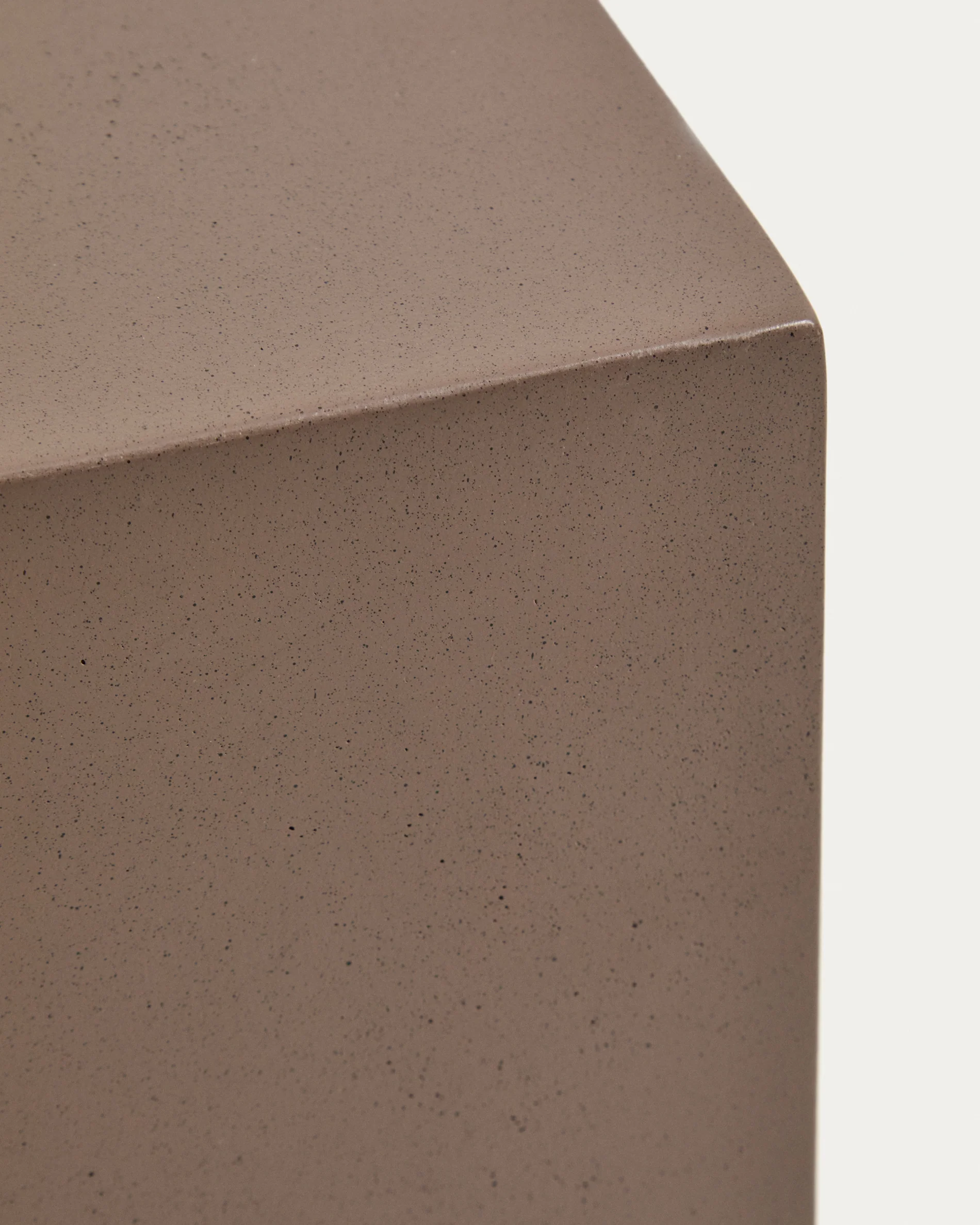 Rustella side table in brown concrete 35 x 35cm - Image 5