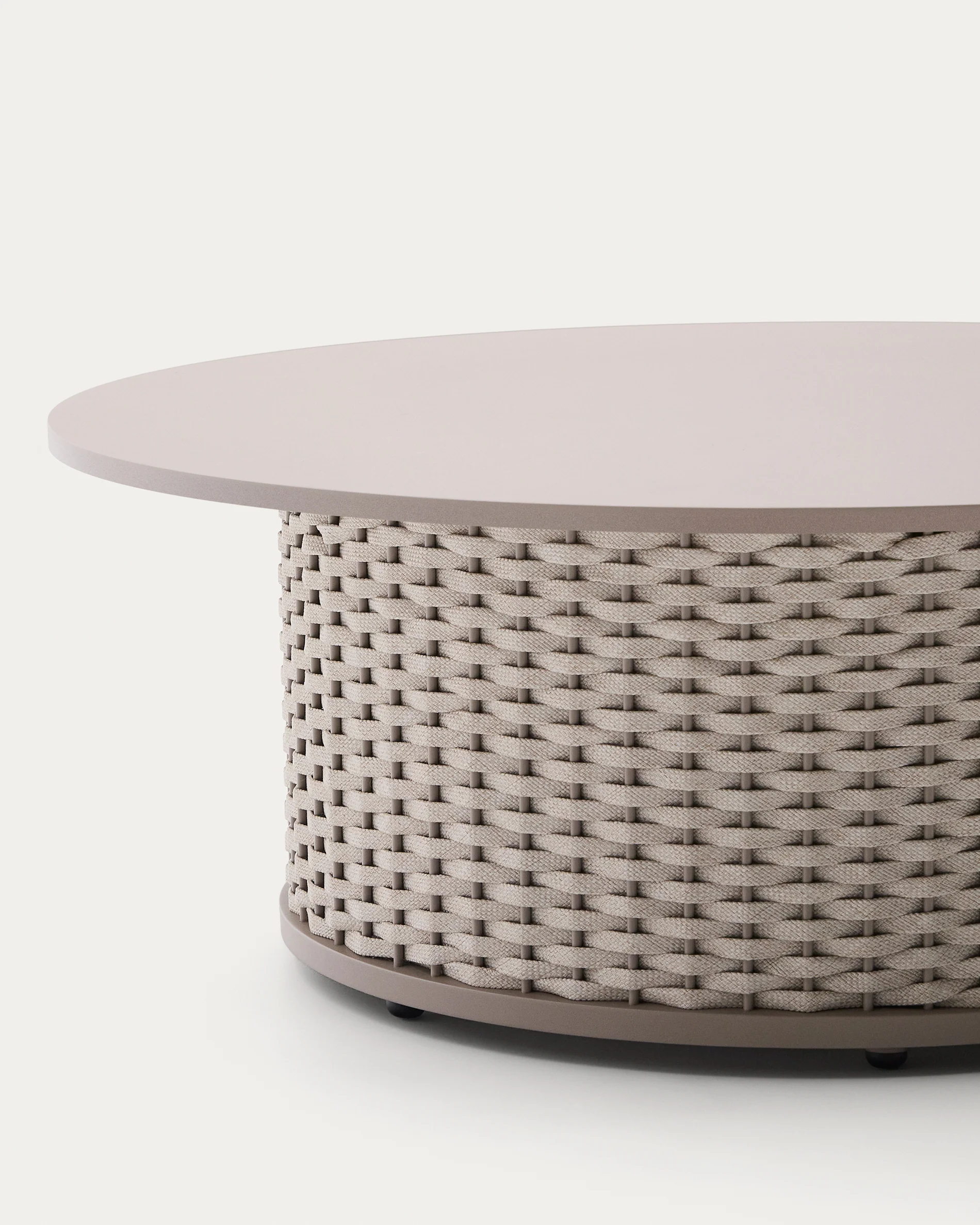 Sedalis outdoor coffee table in aluminium and taupe rope cord Ø99cm - Image 3