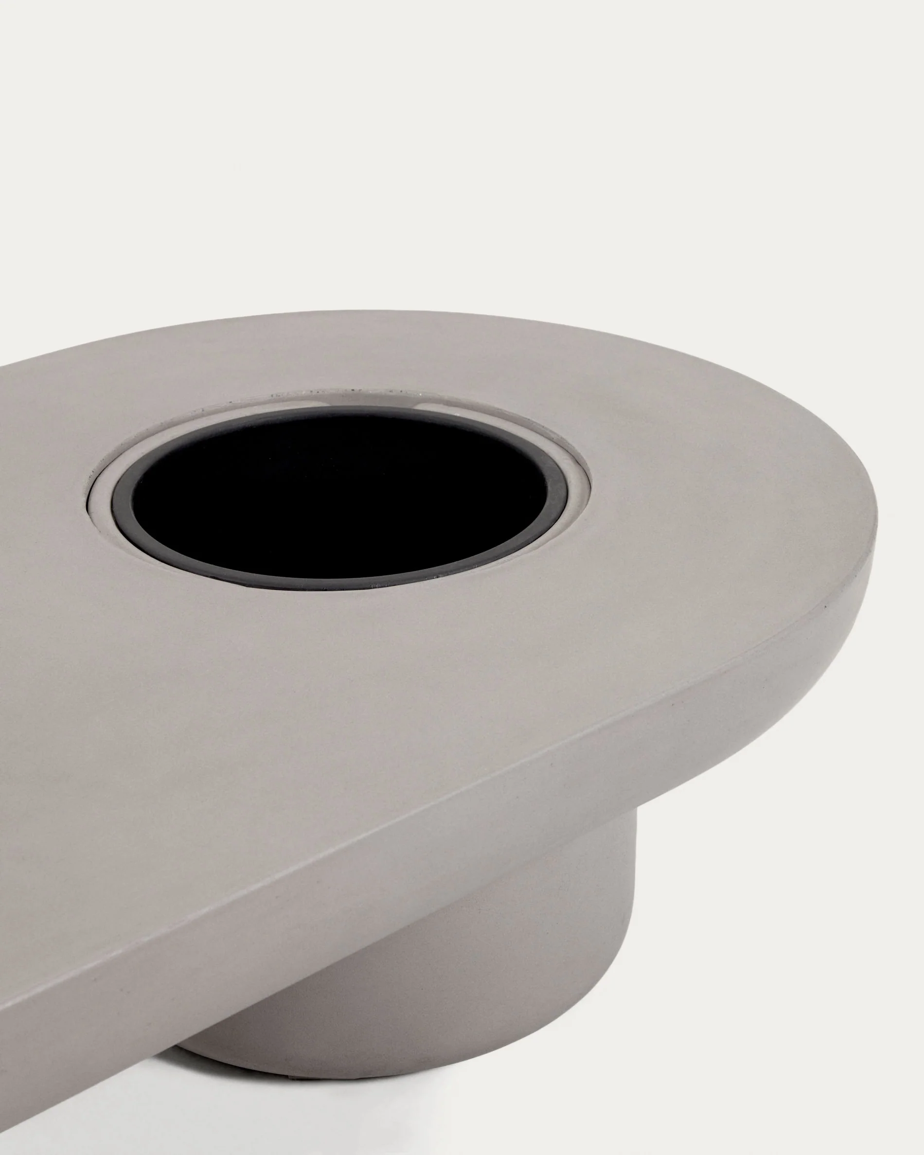Taimi concrete outdoor coffee table Ø 140 x 60 cm - Image 3
