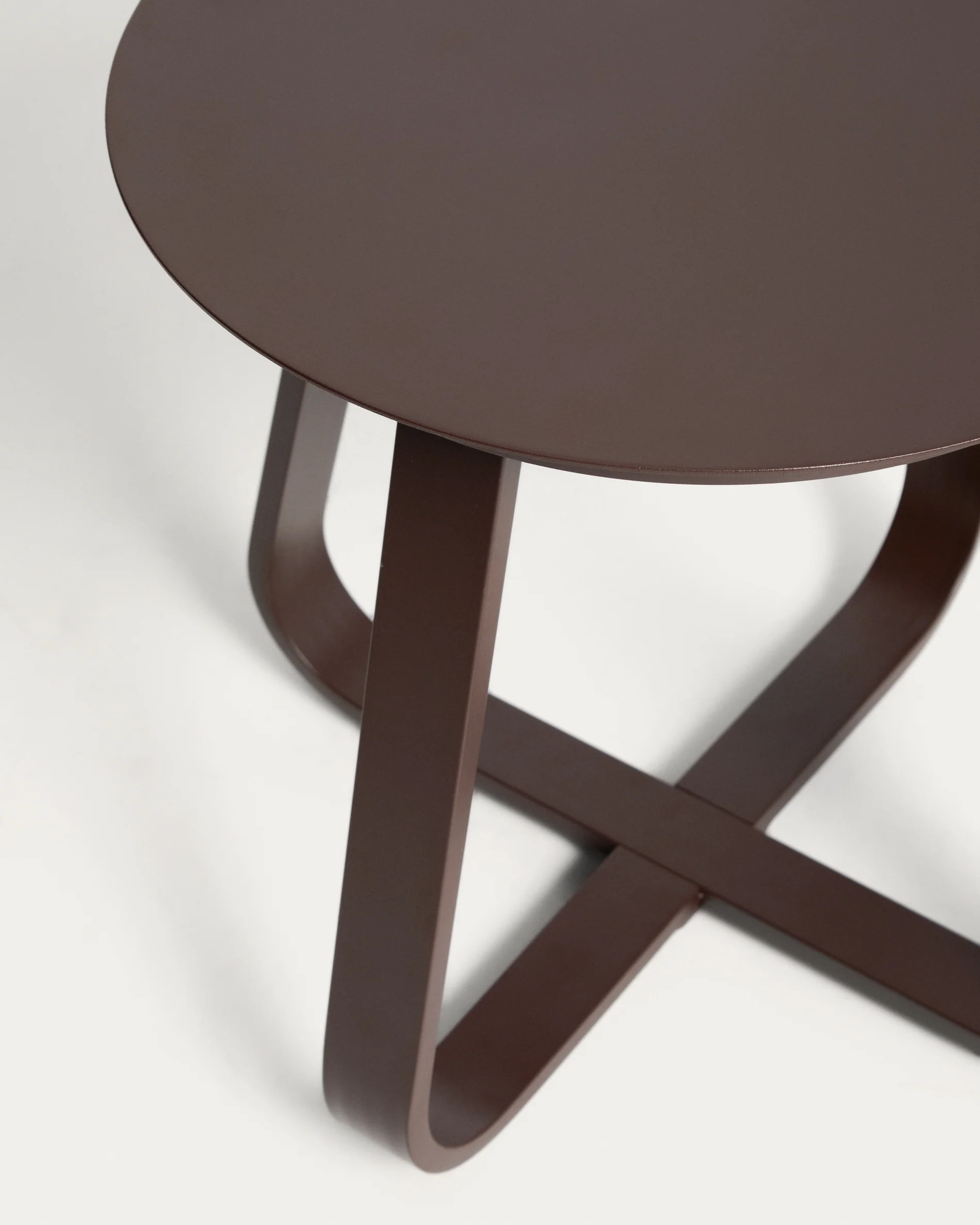 Tamaris brown aluminium outdoor side table Ø48cm - Image 3