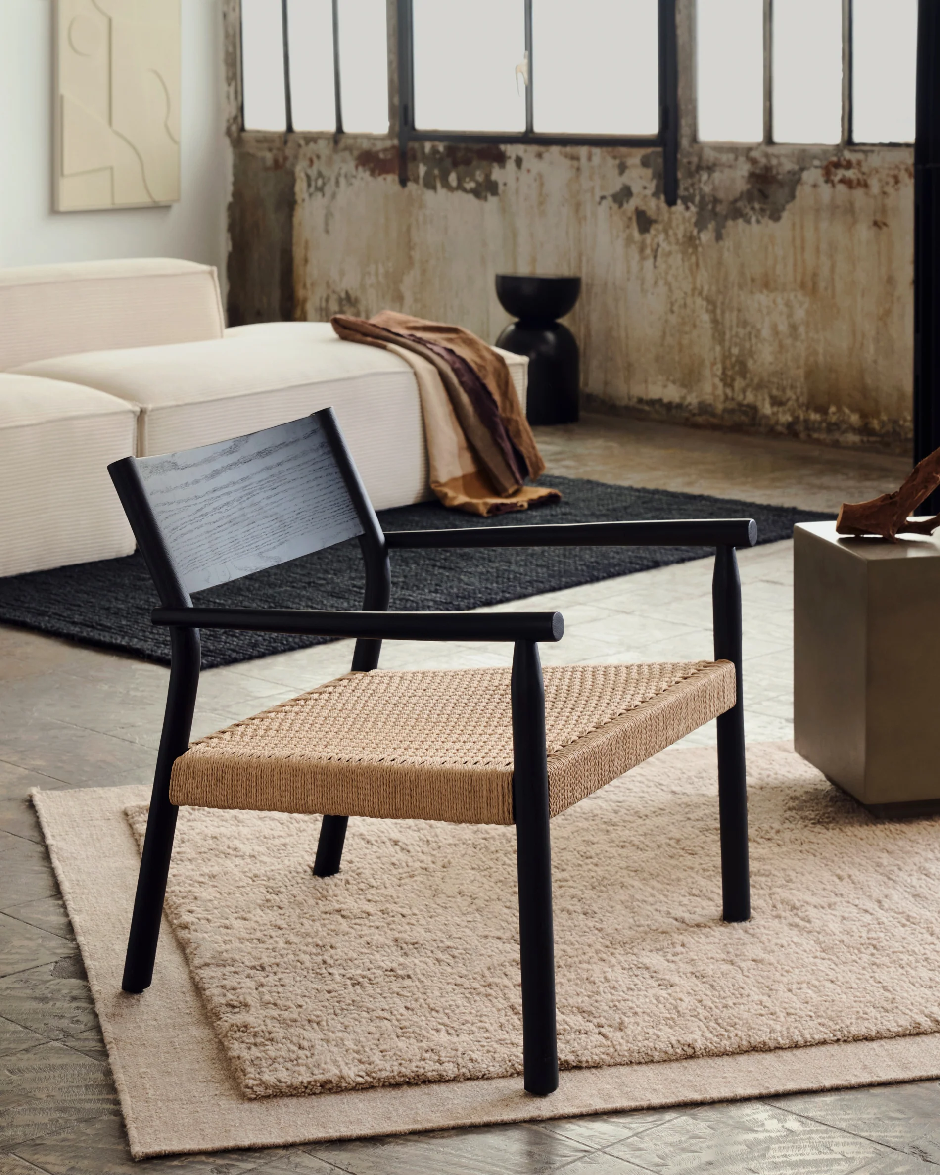 Yalia armchair in solid oak with a black finish and paper rope seat FSC 100% - Image 4