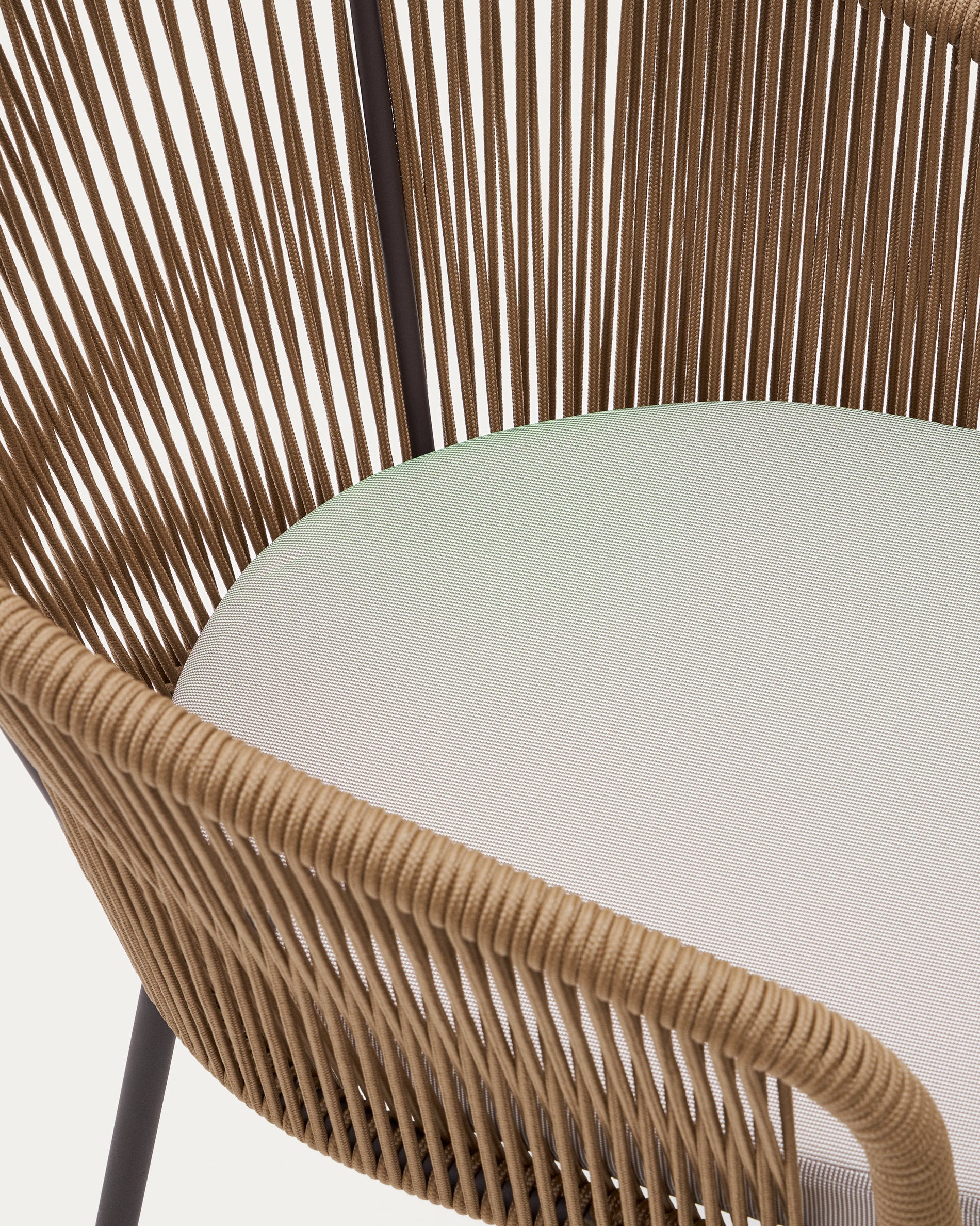 Yanet beige rope chair with galvanised steel legs - Image 6