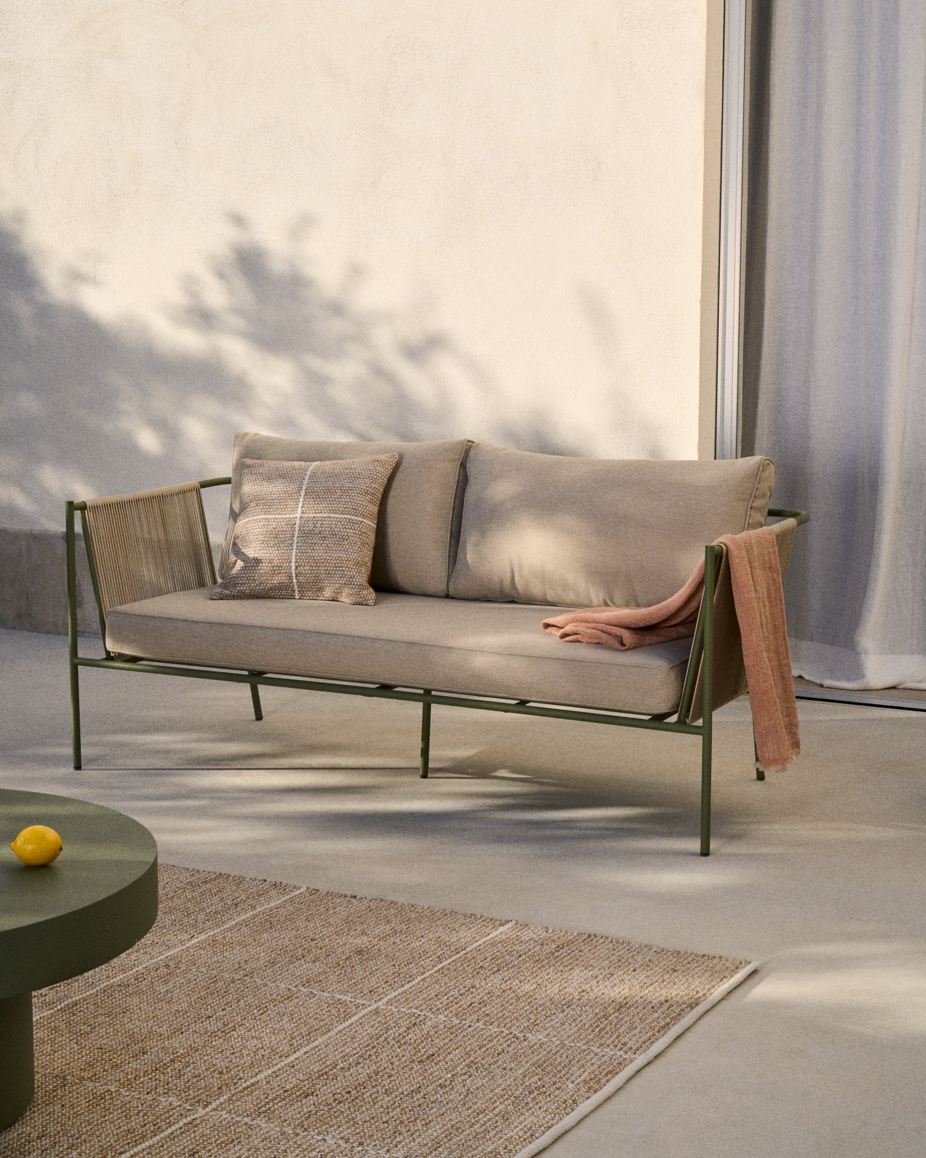 Zivia outdoor 2-seater sofa in ecru rope cord and green galvanised steel 178cm - Image 2